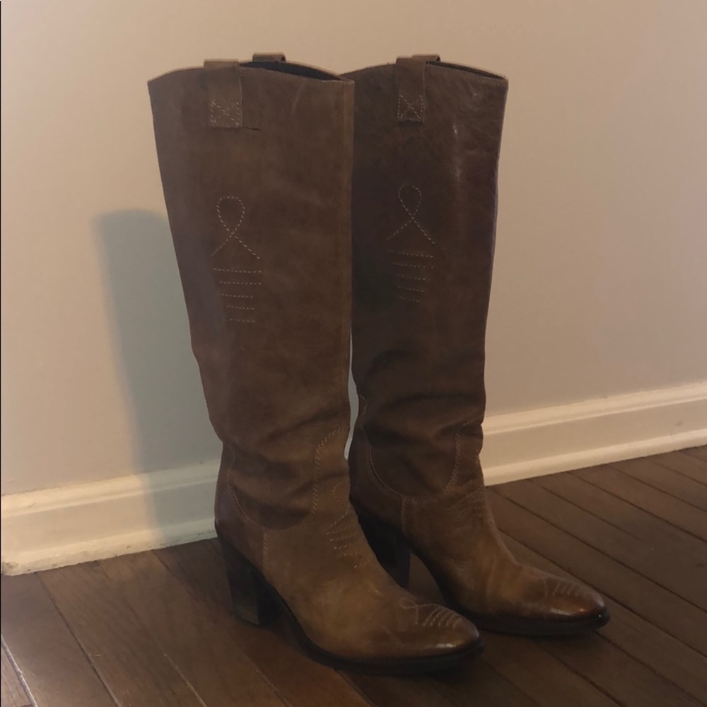 Like new knee cowboy boots!